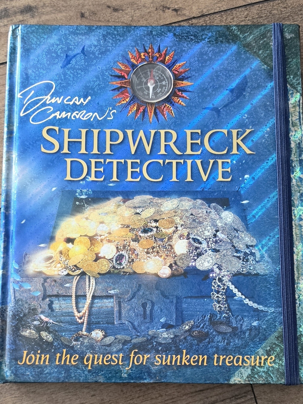 Duncan Cameron's Shipwreck Detective Book
